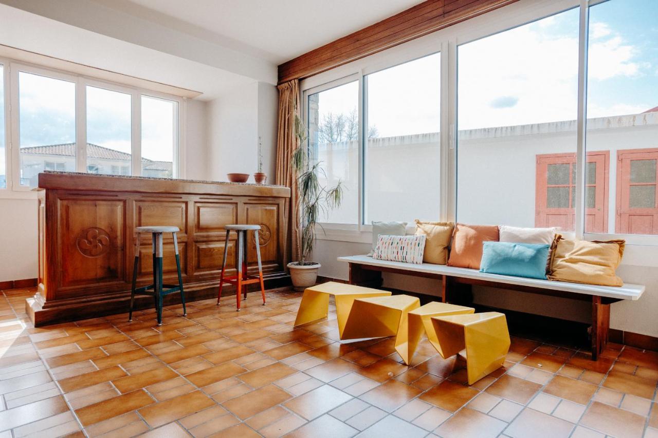 Logis Hotel Restaurant Espelletenia Larceveau-Arros-Cibits Exteriör bild