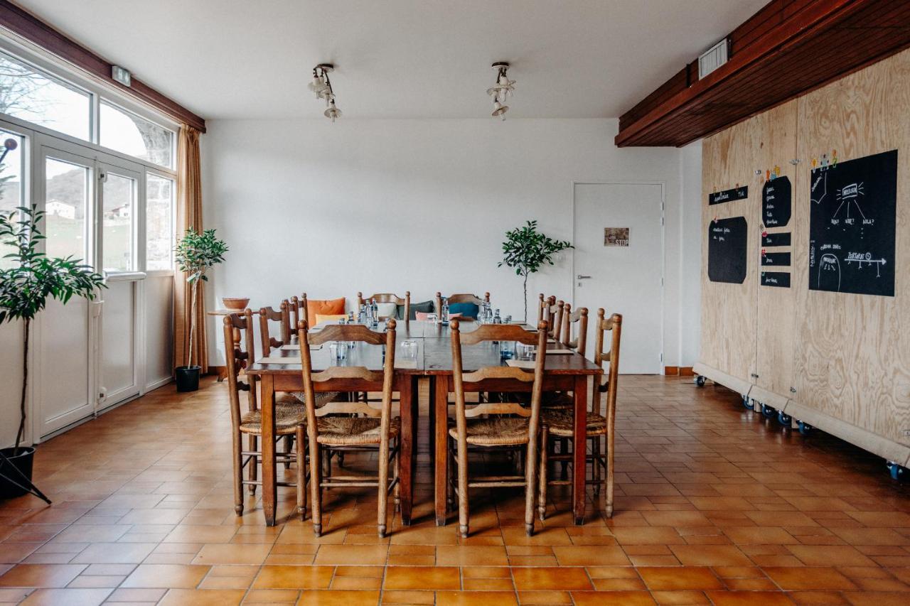 Logis Hotel Restaurant Espelletenia Larceveau-Arros-Cibits Exteriör bild