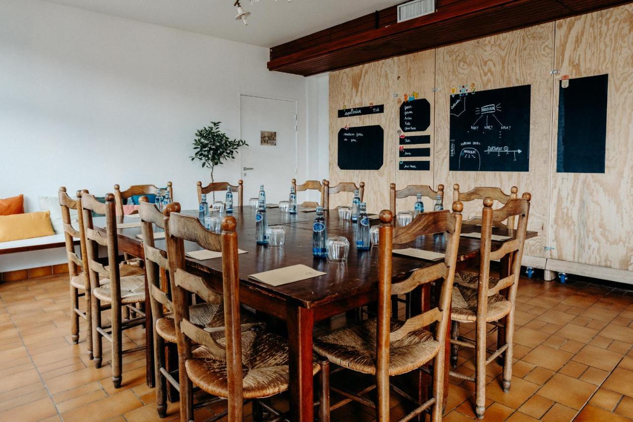 Logis Hotel Restaurant Espelletenia Larceveau-Arros-Cibits Exteriör bild